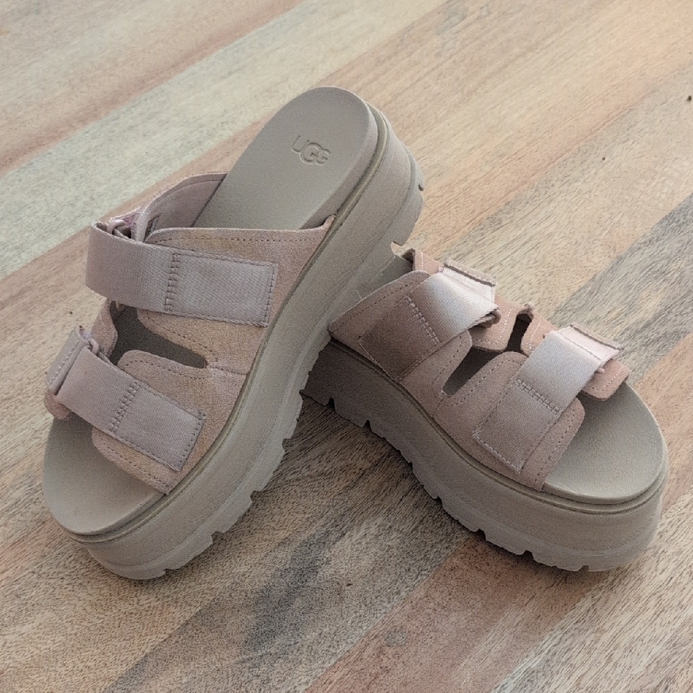 UGG Clem Pink Quartz Size 9 Platform Sandals